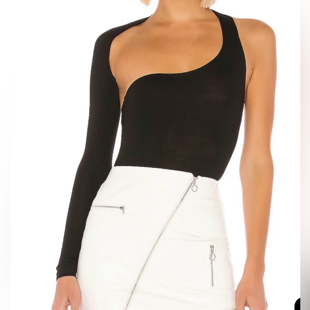 Black One-Shoulder Long Sleeve bodysuit